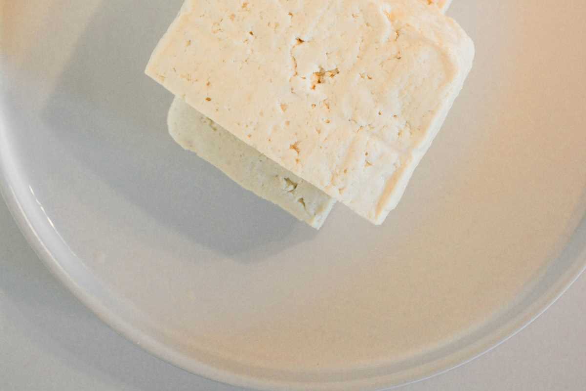 Make Homemade Vegan Cheese With Nutritional Yeast